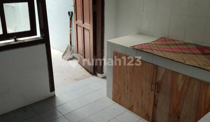 Simpang Darmo Permai House, Dukuh Pakis 2