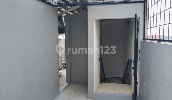 FOR RENT/SELL COMMERCIAL SPACE (SHOPHOUSE) 0 JLN GENTENG BESAR READY FOR USE FOR RENT/SELL COMMERCIAL SPACE (SHOPHOUSE) 0 JLN GENTENG BESAR READY FOR USE