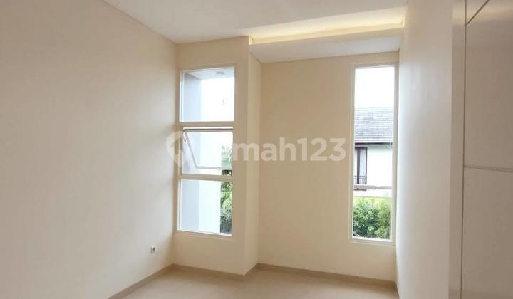 Sunny Beach House New 2-Story Floor Kenjeran, Near Sukolilo Larangan, Tempurejo, Mulyosari 2