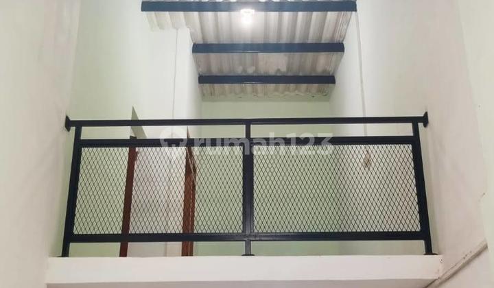 Rumah Mezanine Style Di Perum Gunung Sari Indah Dkt Raya Mastrip, Karangpilang, Wiyung 2