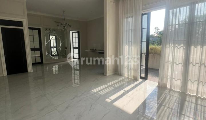 Rumah, 3 Lantai, SHM, Dekat Pusat Kota, Rinjani, Semarang 2