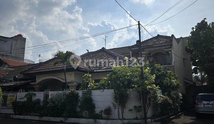 House for Sale in Mampang (former boarding house)