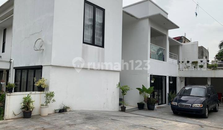 For Sale Fast House in Strategic Bangka Area, Mampang Prapatan