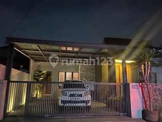 DIJUAL - Rumah bagus minimalis fully furnished SHM di Bintaro