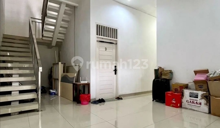 3-Story Boarding House In West Tebet 2