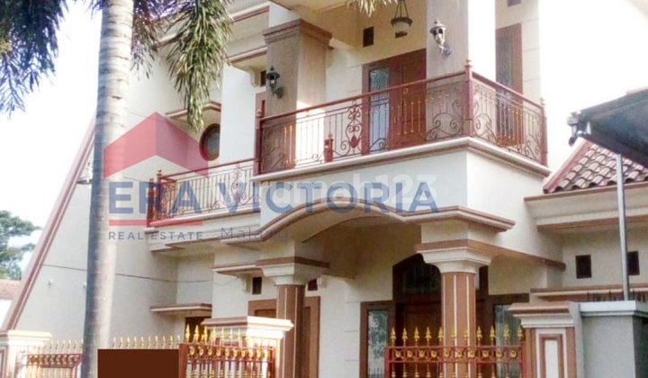 RUMAH JUAL DALAM CLUSTER FAVORIT GOLF ARAYA