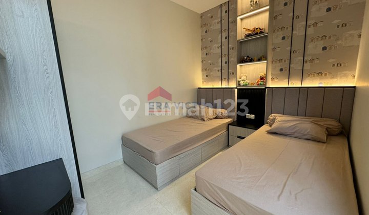 ASTI VILLA FOREST HILL RESIDENTIAL HOUSE