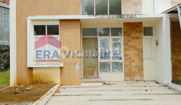 Rumah Dalam Perumahan Elit Kota Malang