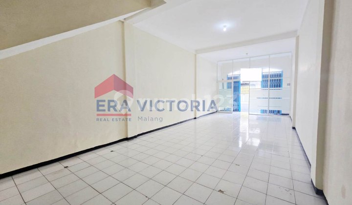 Strategic Shop House in Soekarno Hatta Business Area – Suitable for Culinary and Office Use Strategic Shop House in Soekarno Hatta Business Area – Suitable for Culinary and Office Use