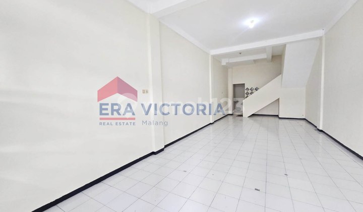 Strategic Shop House in Soekarno Hatta Business Area – Suitable for Culinary and Office Use Strategic Shop House in Soekarno Hatta Business Area – Suitable for Culinary and Office Use