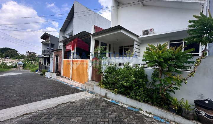 For Sale Semi-Furnished House Ready to Occupy in Pandanwangi Area 2