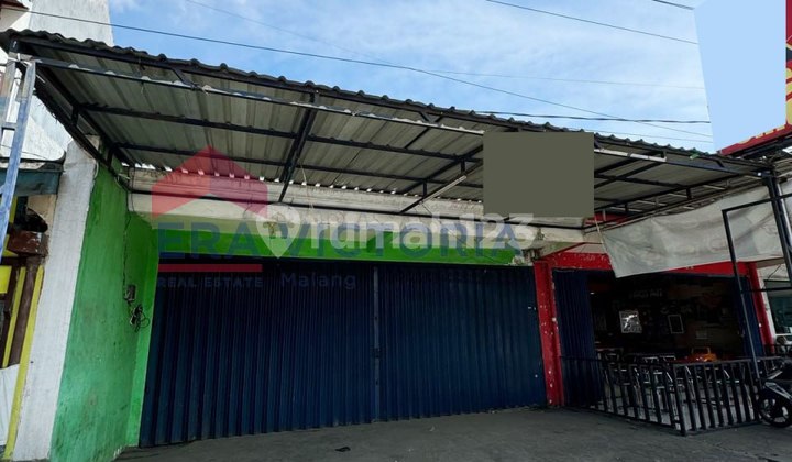 For Sale: Shop House on the Side of Main Road in Pakisaji Business and Commercial Area For Sale: Shop House on the Side of Main Road in Pakisaji Business and Commercial Area