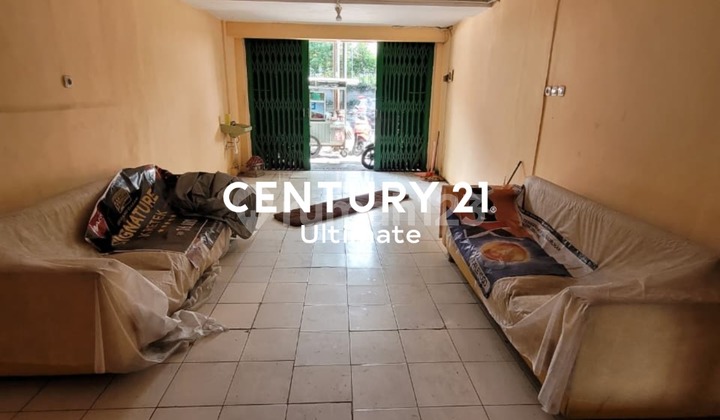2-Story Shop House for Rent Near Olympic Garden Mall, Ijen, Kayutangan