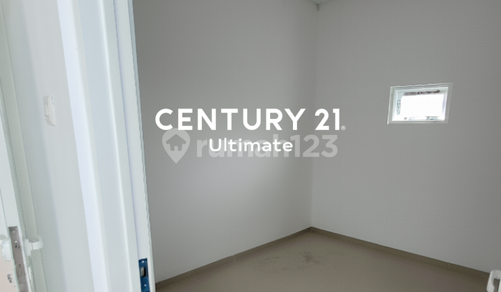 Modern Design House 10 Minutes from Dieng, Malang City 2