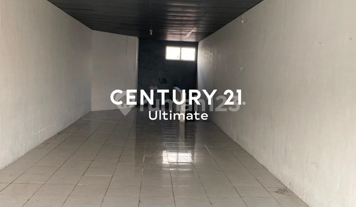 For Rent: 3-Story Shop House with 1 Basement in Suhat, Malang