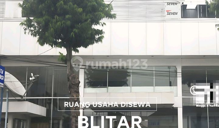 For Rent: Former Showroom Shop in the Center of Blitar City 1