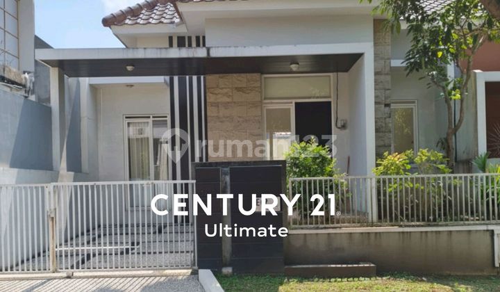 Spacious 120 M2 House Near Brawijaya University Dieng Malang Spacious 120 M2 House Near Brawijaya University Dieng Malang
