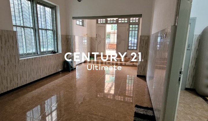 Business House Near Kayutangan Can Be Used as Office, Salon, Cafe 1