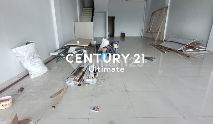 For Rent: Elite Shophouse in Tidar Housing Malang, Shophouse Width 7 Meters For Rent: Elite Shophouse in Tidar Housing Malang, Shophouse Width 7 Meters