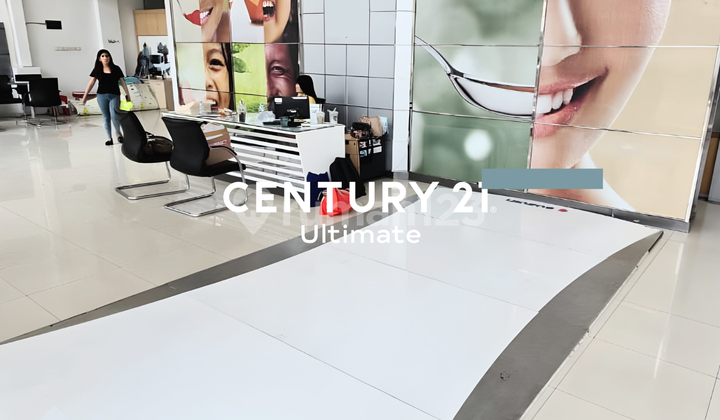 Disewakan Showroom atau Ruang Usaha Luas Di Pusat Kota Blitar Disewakan Showroom atau Ruang Usaha Luas Di Pusat Kota Blitar