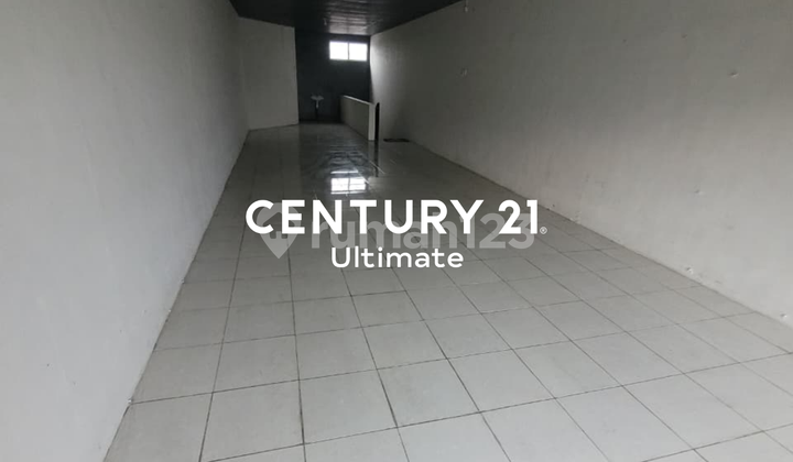 3-Storey Shop House, 60 M2 Area, Excellent Condition, Suhat, Malang City 2