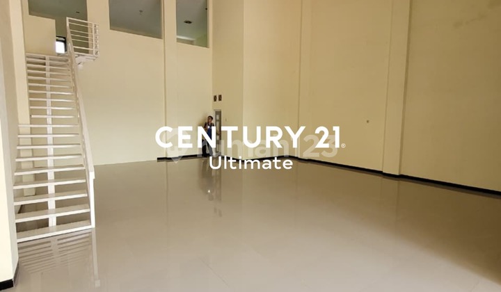 For Rent: New Building Shop House, 8 Meters Wide, High Ceiling, Malang City. 2