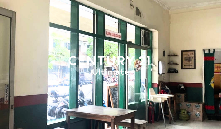 For Rent: Strategic and Affordable Shop House in Klojen, Malang