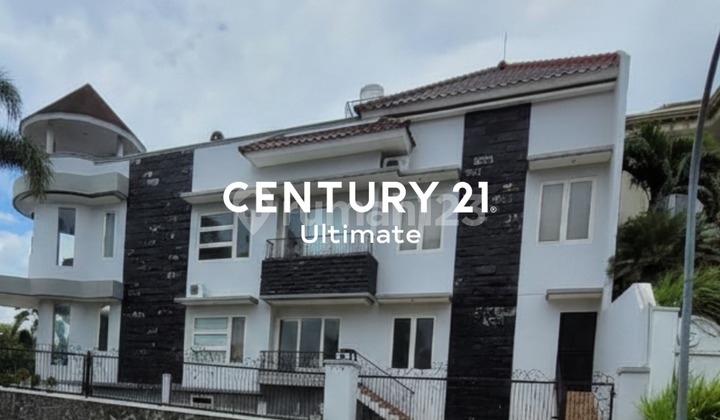 Business House for Rent in Villa Puncak Tidar with Complete Facilities 2