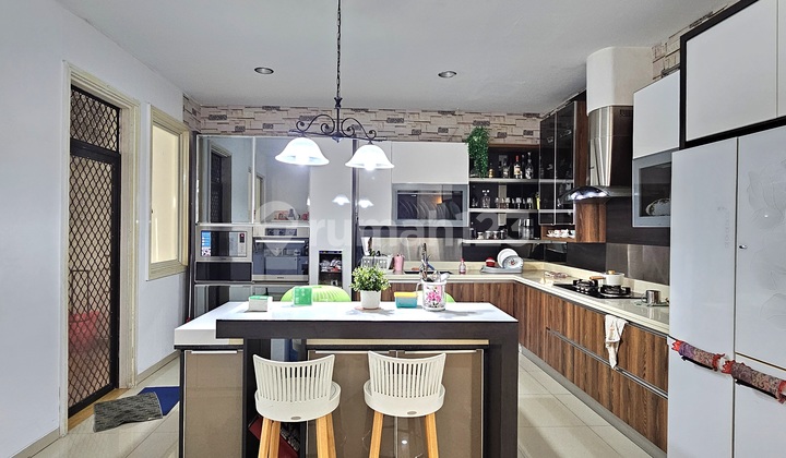 For Quick Sale Semi-Furnished House in Alam Sutera Aurora 2