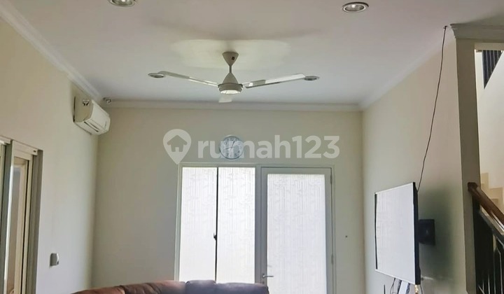Quick Sale of a 2-story House in the Scientia Cluster, Summarecon Gading Serpong 2
