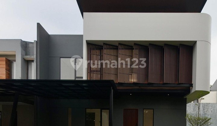 Dijual Rumah Mewah dan Elegan di The Eminent Prestigia BSD City 2