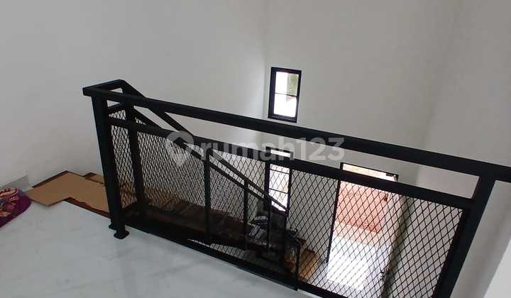 Newly Renovated House Ready to Occupy Delatinos BSD 2