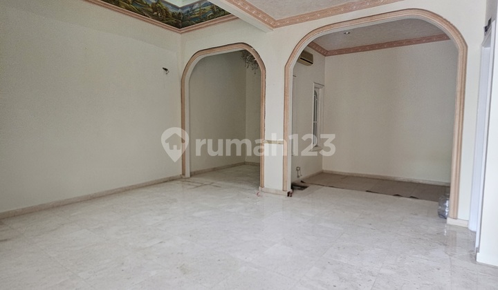 Dijual Rumah Mewah Villa Permata Gading 2