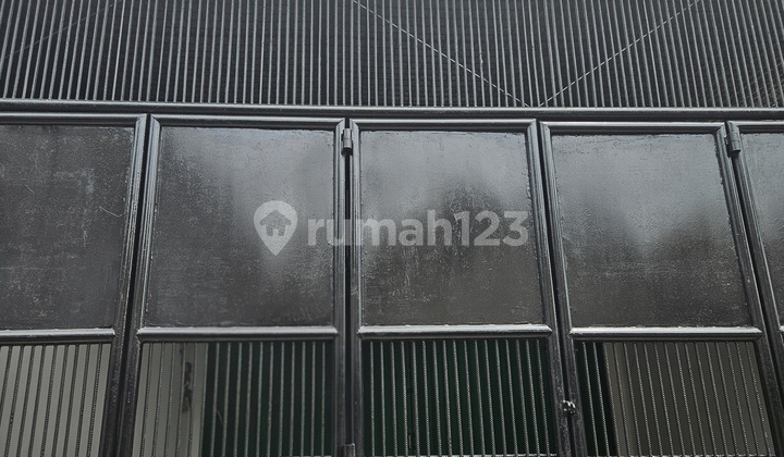 Disewakan Ruko 2,5lt Tanah Abang Disewakan Ruko 2,5lt Tanah Abang