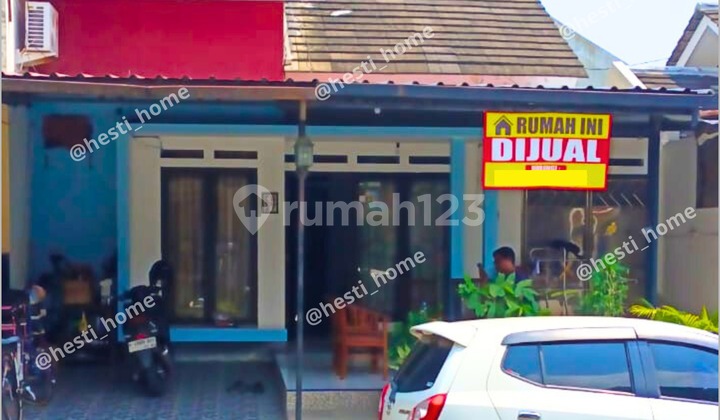 Strategic House in Pedurungan only 550 million, close to everywhere. 1