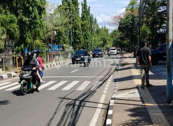 Ruko 4 Lantai di Cempaka Putih - LT 220 M², Lokasi Premium