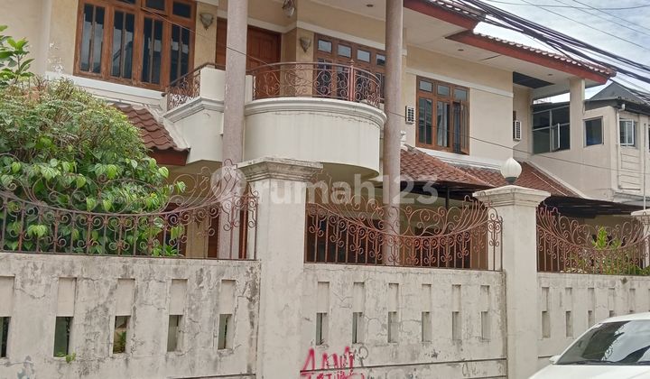 Rumah Luas 509 M² Di Pejaten - Akses Mudah, Lokasi Premium Cocok Untuk Keluarga Besar