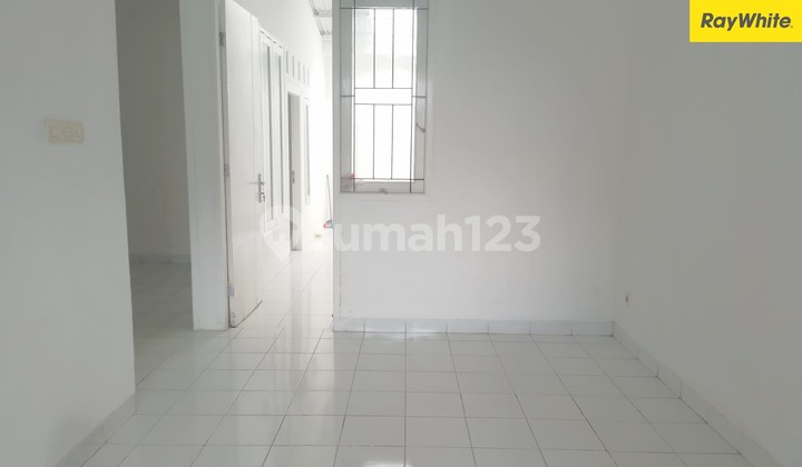 Quick Sale: Move-In Ready House Near Pujasera in Melia Residence 2