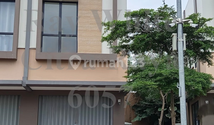 Ruko Fedora Suvarna Sutera di Lokasi Strategis dan Ramai