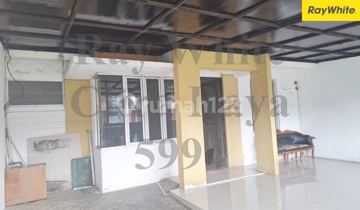 Dijual Rumah dekat Taman Bermain Anak di Garden Grove Dijual Rumah dekat Taman Bermain Anak di Garden Grove