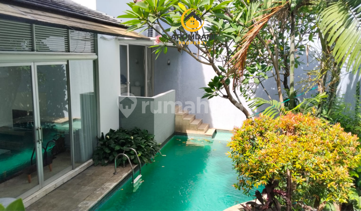 For Rent Beautiful Tropical Bali-Themed House in a Strategic Location Near the French International School and MRT, Within a Compound Area in Cipete, South Jakarta For Rent Beautiful Tropical Bali-Themed House in a Strategic Location Near the French International School and MRT, Within a Compound Area in Cipete, South Jakarta