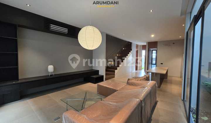 Dijual Rumah Baru Furnish Lokasi Strategis Dekat Cipete Kemang Area Kemang Jakarta Selatan 2