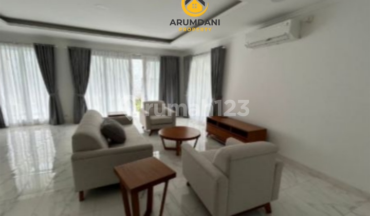 For Rent House Price 800 Million Beautiful Lush House Luxury Building Kuningan Area Near Mega Kuningan and Menteng and Sudirman Area Embassy and Officials and Business Area Kuningan South Jakarta