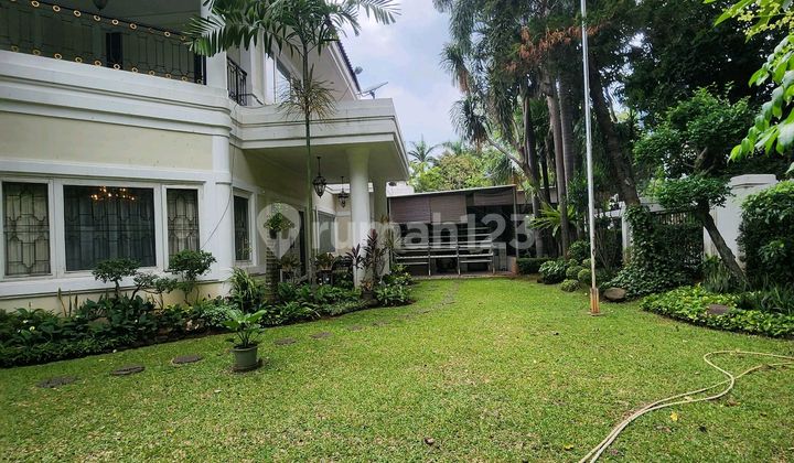 Dijual Rumah Mewah Hadap Utara & Hadap Barat Posisi Hoek Jalan Lebar Tenang Dekat ke Mabes dan Kemang dan Gunawarman Area Wijaya Kebayoran Baru Jakarta Selatan