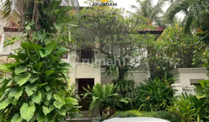 Dijual Cepat Rumah Cantik Nuansa Villa Bali Tropical House With Pool Lokasi Strategis Dekat Tol Dan Sekolah Dan Perbelanjaan Lokasi Di Bintaro Jaya Sektor 8, Tangerang Selatan 2