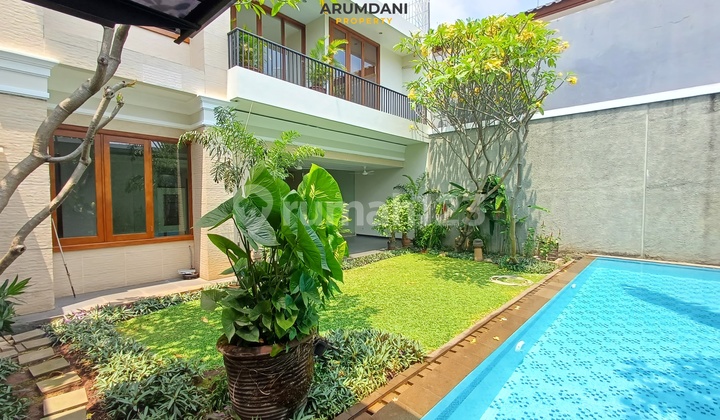 For Rent Modern House Ready to Occupy Location Near MRT and International School Beautiful and Lush Park Area Cipete Cilandak South Jakarta