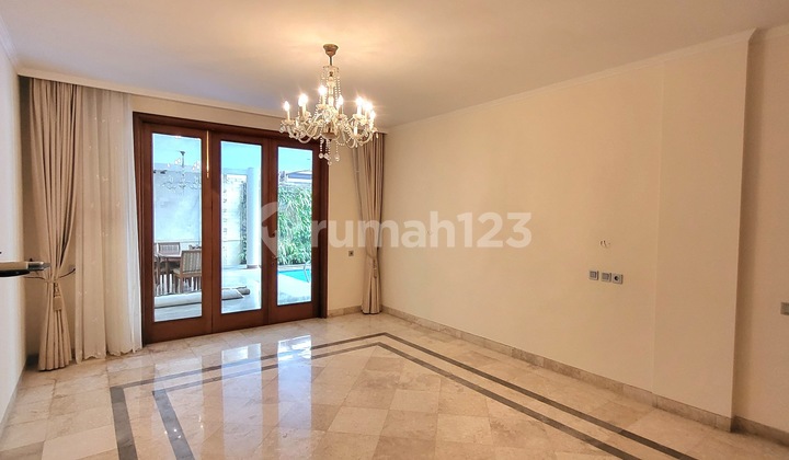 For Rent Beautiful Green 2-Story Building, Suitable for Office and Residence in Kemang Cipete, South Jakarta.