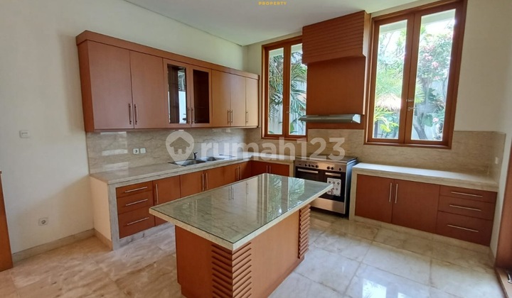 Disewakan Rumah Modern Siap Huni Lokasi Asri Dan Nyaman Tenang Dekat Sekolah Internasional Dan Dekat Kemang Raya Dan Dekat Kuningan Dan Kebayoran Baru Area Kemang Jakarta Selatan 2