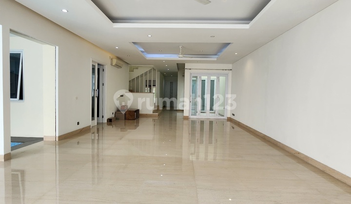 For Sale Fast Luxury House with Luxurious Bali Villa Design in a Complex or Townhouse at Affordable Price Near International School and Close to Kemang Raya Area, Pejaten Kemang, South Jakarta. 2