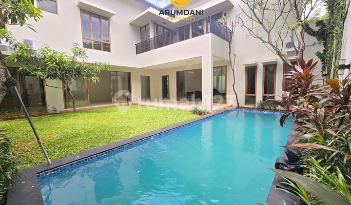 For Rent: House in Compound or Townhouse or Cluster Near AIS or International School Near Kemang Area 1